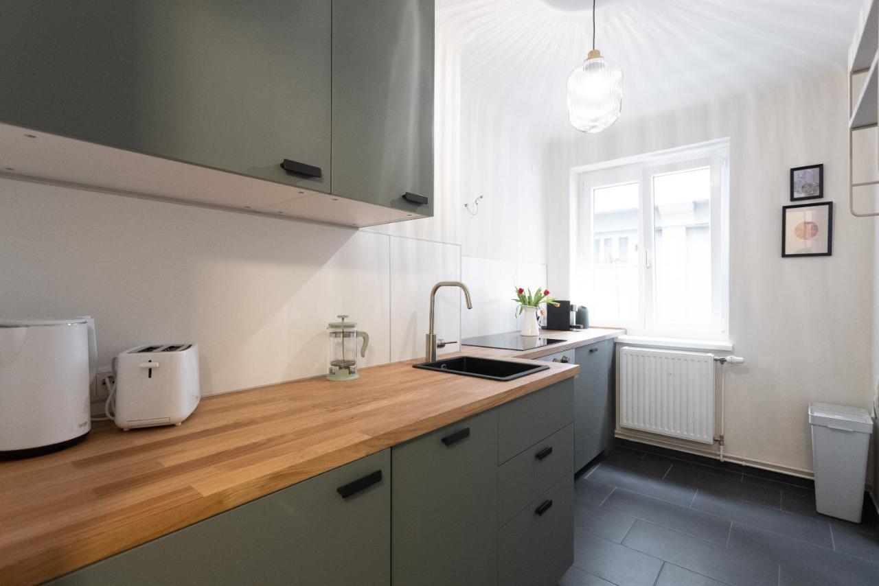 Chic 1-Bed Apt By Canal Walk To Historic Centre Vienna Exterior photo