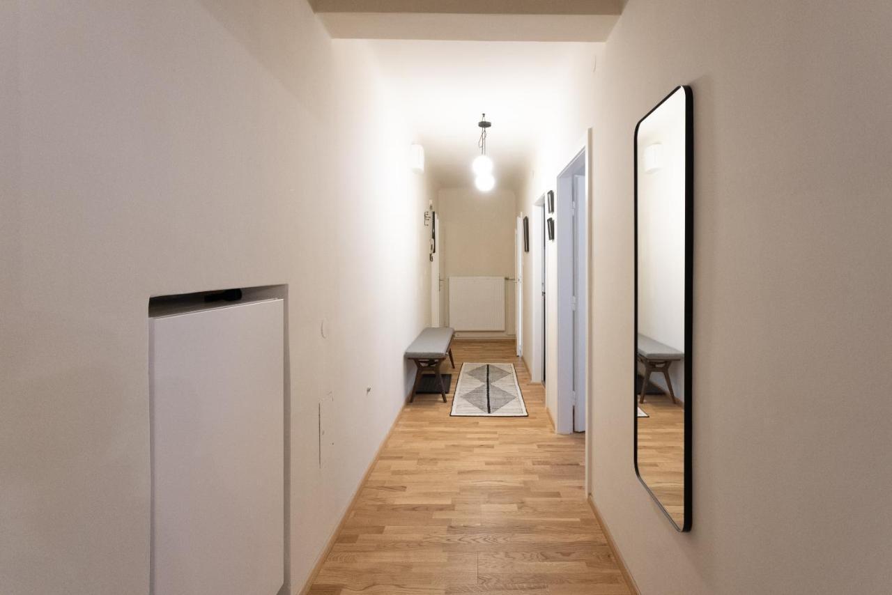 Chic 1-Bed Apt By Canal Walk To Historic Centre Vienna Exterior photo