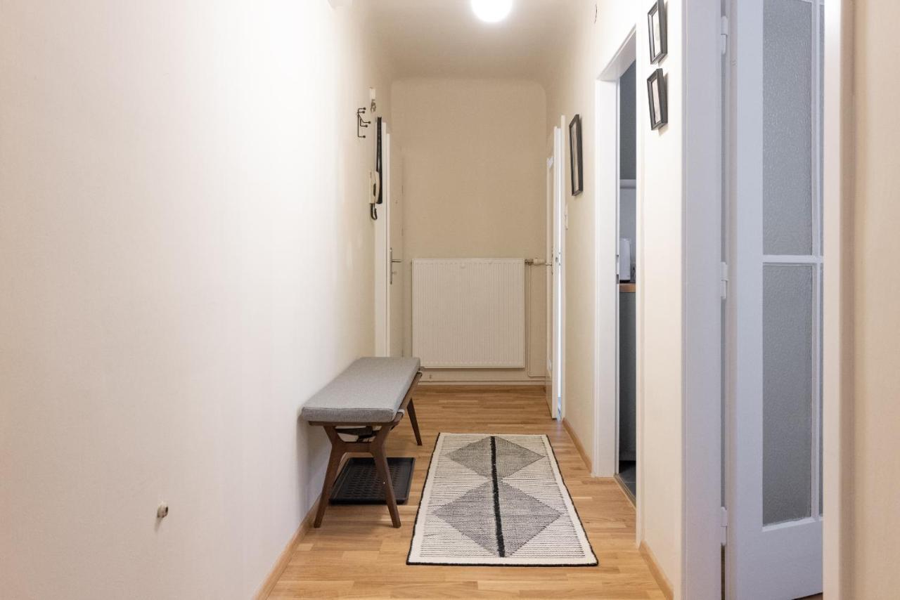 Chic 1-Bed Apt By Canal Walk To Historic Centre Vienna Exterior photo